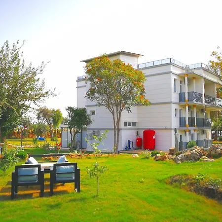 Bed & Breakfast La Cactus Boutique Antalya