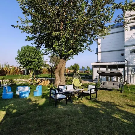 فندق مبيت وإفطار La Cactus Boutique 2*